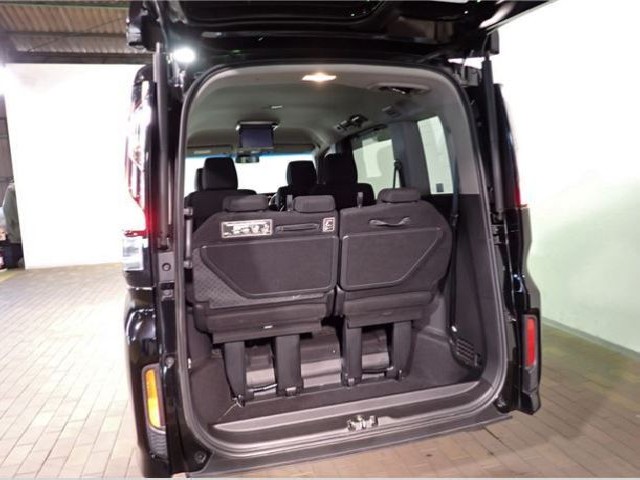 HONDA STEPWGN SPADA 2018 Image 39