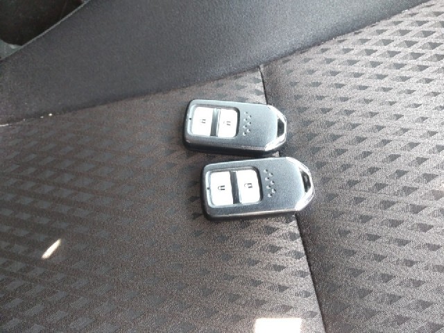 HONDA FIT HYBRID 2018 Image 19