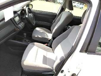 TOYOTA COROLLA AXIO 2018 Image 14