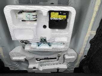 TOYOTA COROLLA AXIO 2018 Image 15