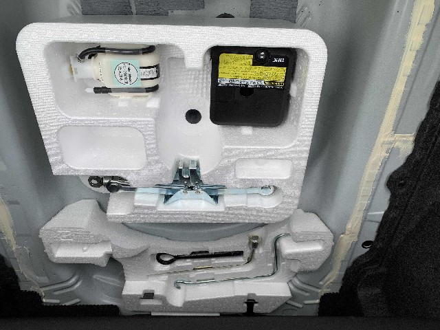 TOYOTA COROLLA AXIO 2018 Image 21