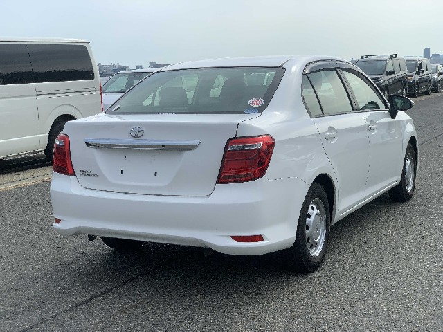 TOYOTA COROLLA AXIO 2018 Image 30