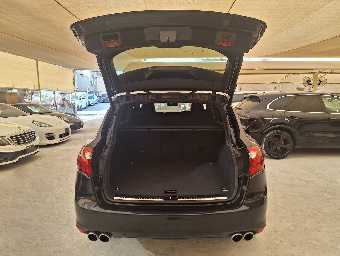 PORSCHE CAYENNE 2010 Image 11