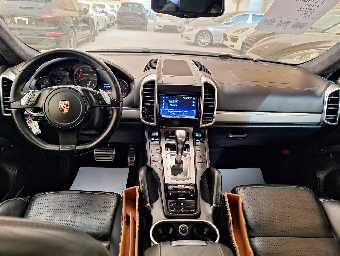 PORSCHE CAYENNE 2010 Image 13