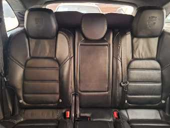 PORSCHE CAYENNE 2010 Image 19