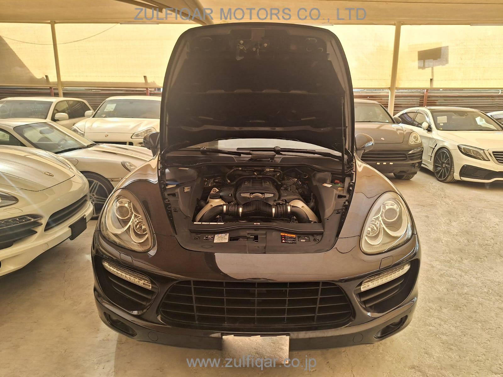 PORSCHE CAYENNE 2010 Image 9