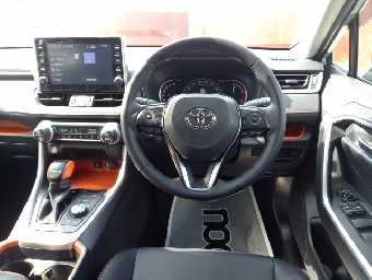 TOYOTA RAV-4 2020 Image 13