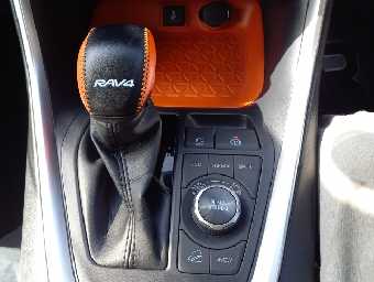 TOYOTA RAV-4 2020 Image 20