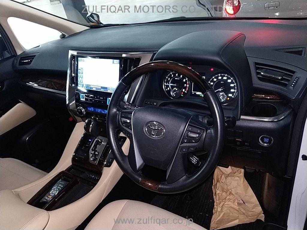 TOYOTA ALPHARD 2019 Image 3