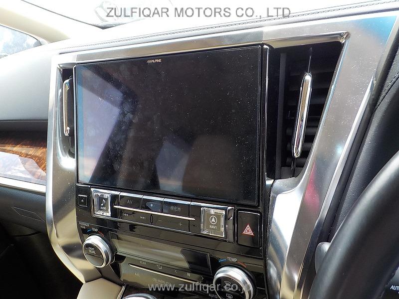 TOYOTA ALPHARD 2019 Image 8