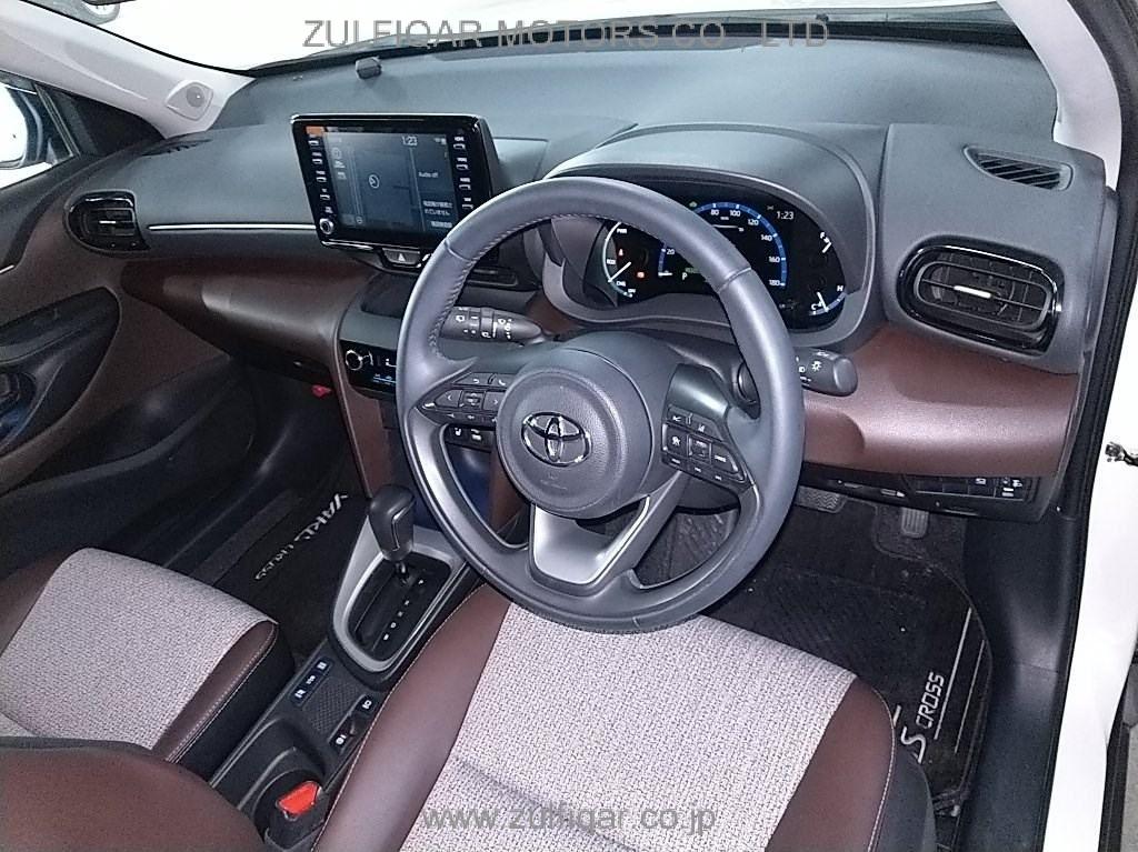 TOYOTA YARIS CROSS 2021 Image 3