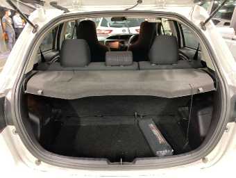 TOYOTA VITZ 2020 Image 9