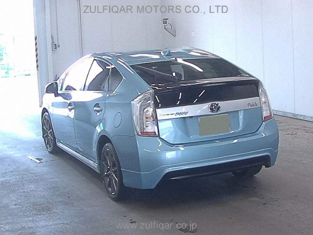 TOYOTA PRIUS PHV 2013 Image 2