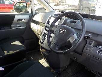 TOYOTA VOXY 2009 Image 14