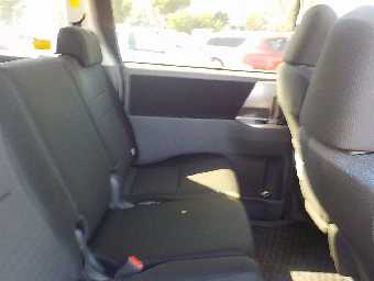 TOYOTA VOXY 2009 Image 15