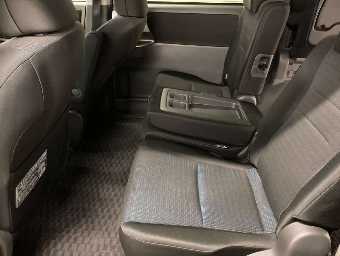 TOYOTA VOXY 2009 Image 8