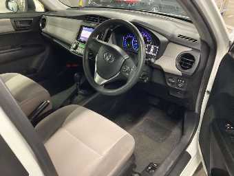 TOYOTA COROLLA AXIO 2015 Image 5