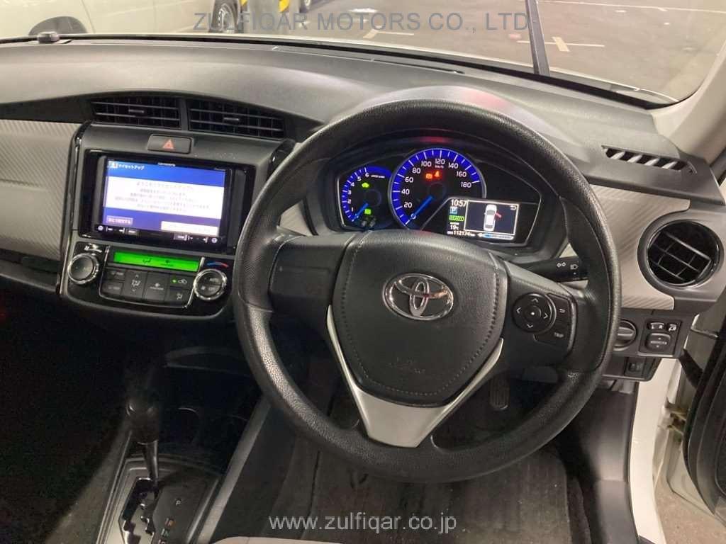 TOYOTA COROLLA AXIO 2015 Image 6