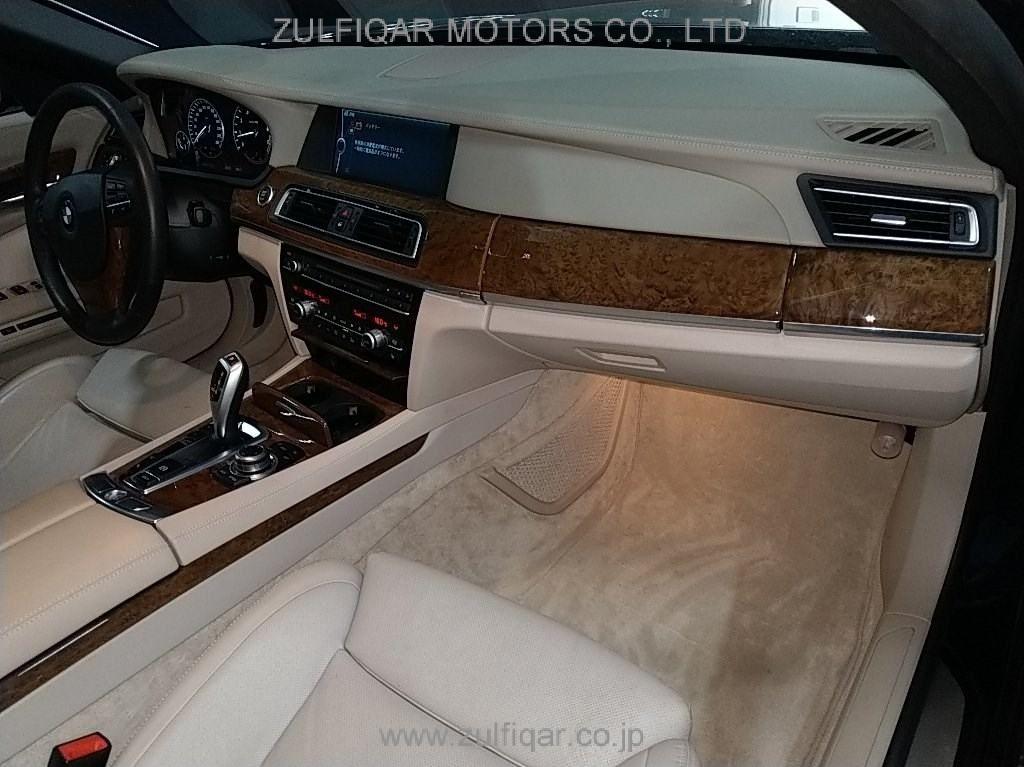 BMW 7 SERIES 2009 Image 3