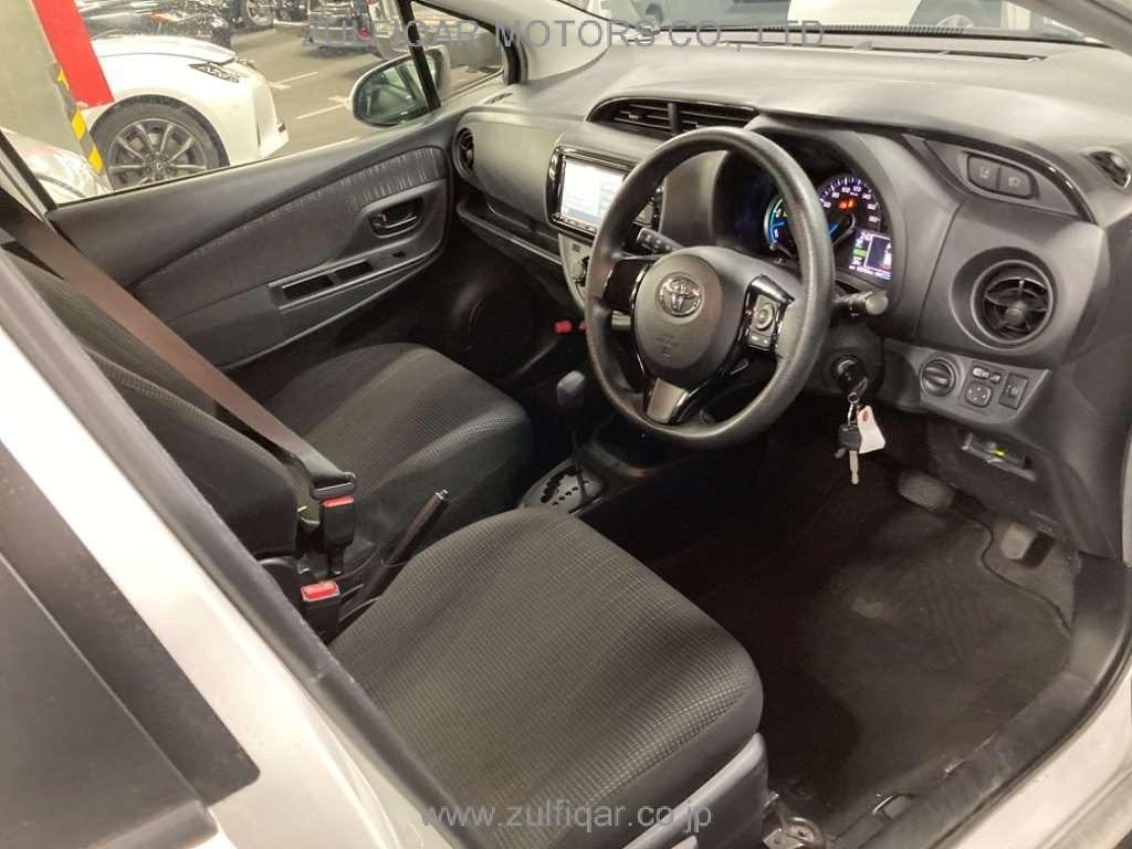 TOYOTA VITZ 2020 Image 5