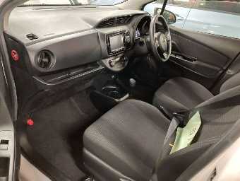 TOYOTA VITZ 2020 Image 7