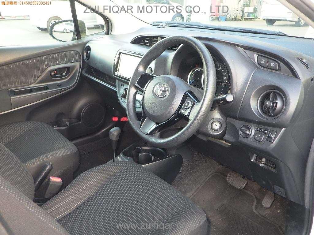 TOYOTA VITZ 2020 Image 5