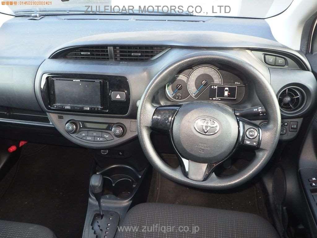 TOYOTA VITZ 2020 Image 6