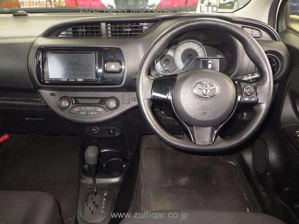 TOYOTA VITZ 2020 Image 6