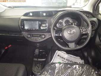 TOYOTA VITZ 2020 Image 6