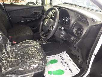 TOYOTA VITZ 2020 Image 5