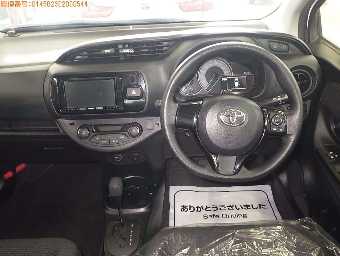 TOYOTA VITZ 2020 Image 6