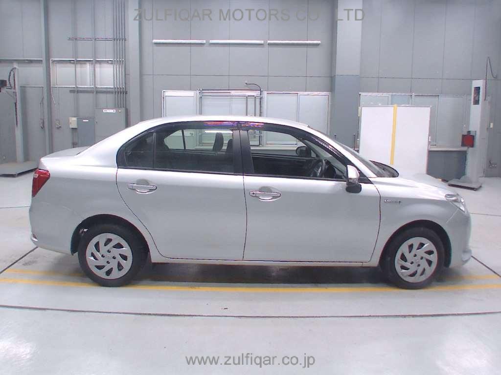 TOYOTA COROLLA AXIO 2017 Image 3