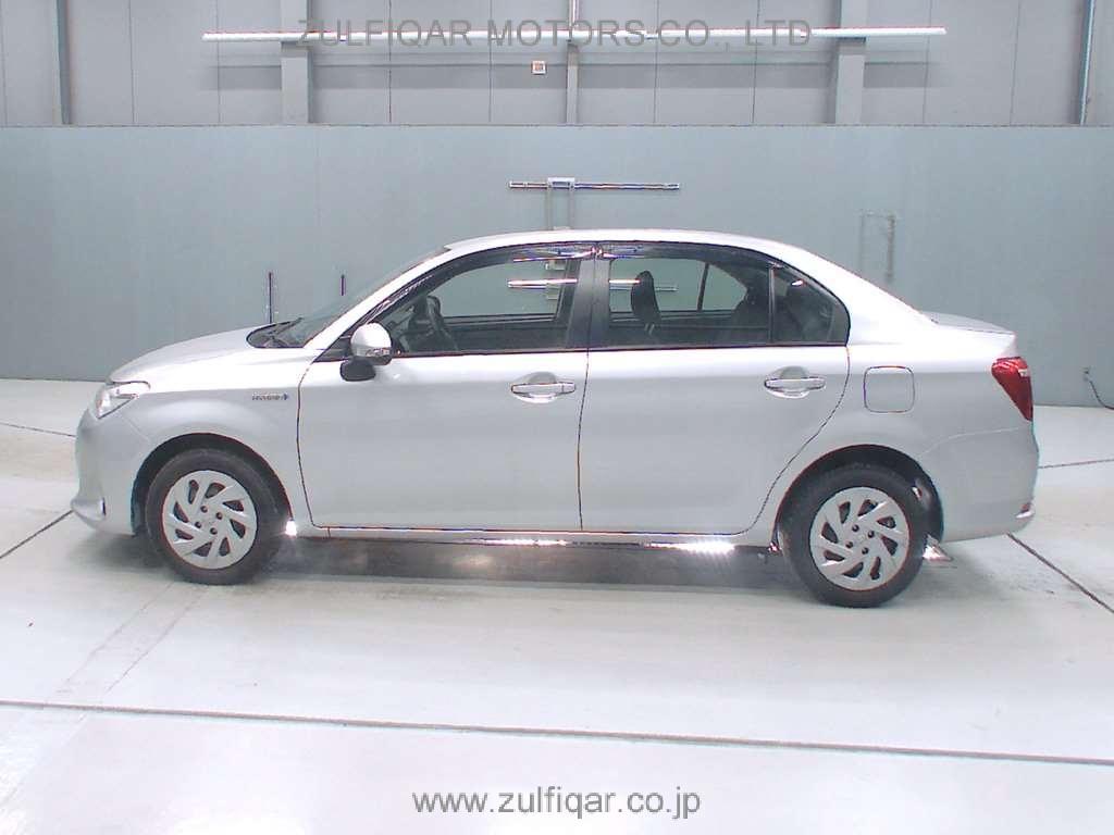 TOYOTA COROLLA AXIO 2017 Image 4