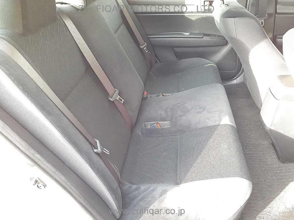 TOYOTA COROLLA AXIO 2017 Image 10