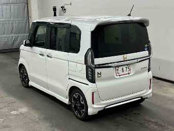HONDA N-BOX CUSTOM 2019 Image 3