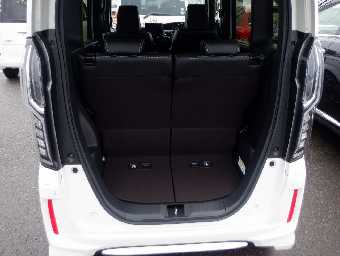 HONDA N-BOX CUSTOM 2019 Image 16