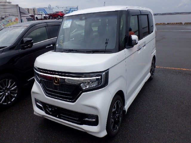 HONDA N-BOX CUSTOM 2019 Image 24