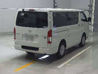 TOYOTA HIACE 2021 Image 2