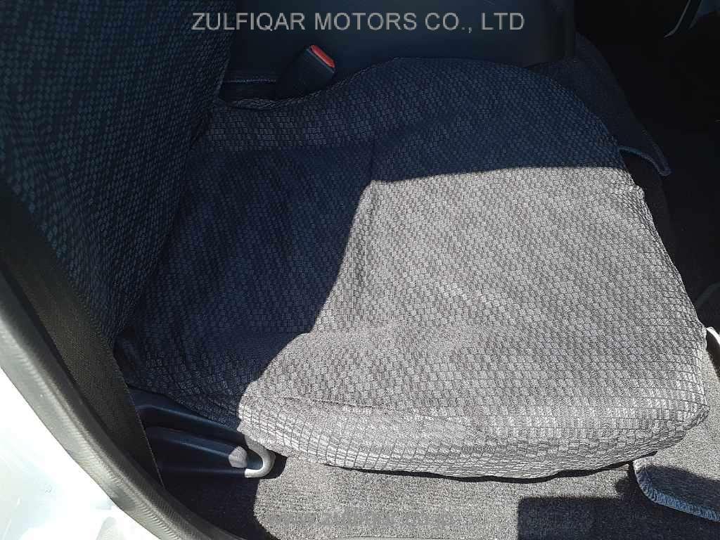 TOYOTA HIACE 2021 Image 8