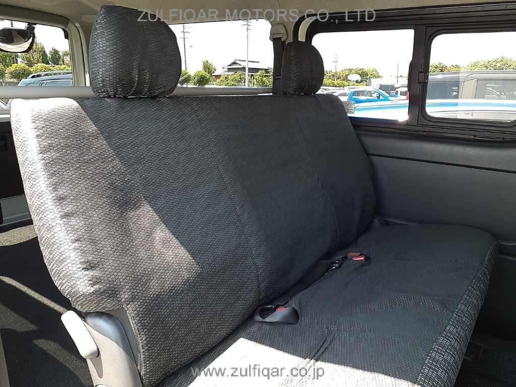 TOYOTA HIACE 2021 Image 9