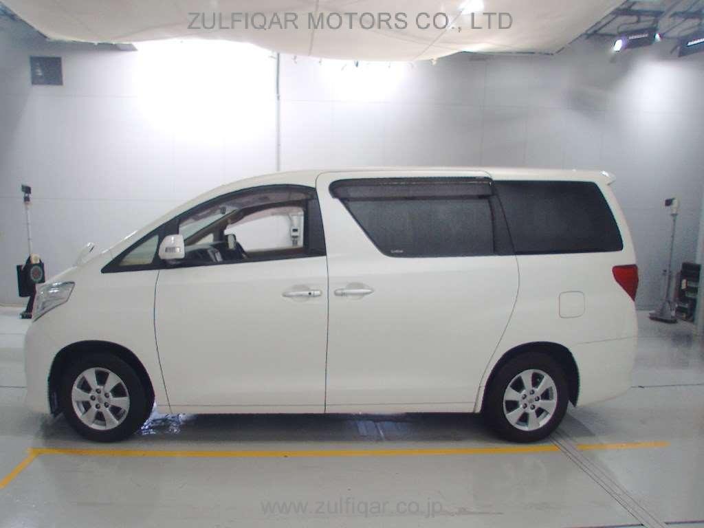 TOYOTA ALPHARD 2013 Image 4