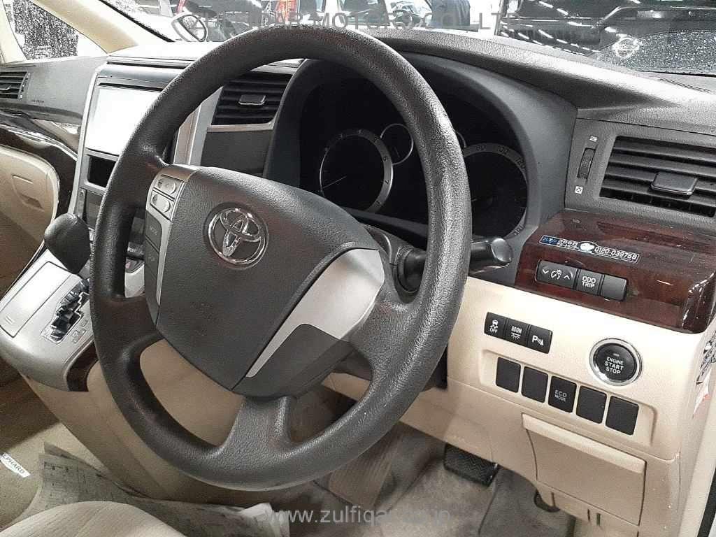 TOYOTA ALPHARD 2013 Image 7