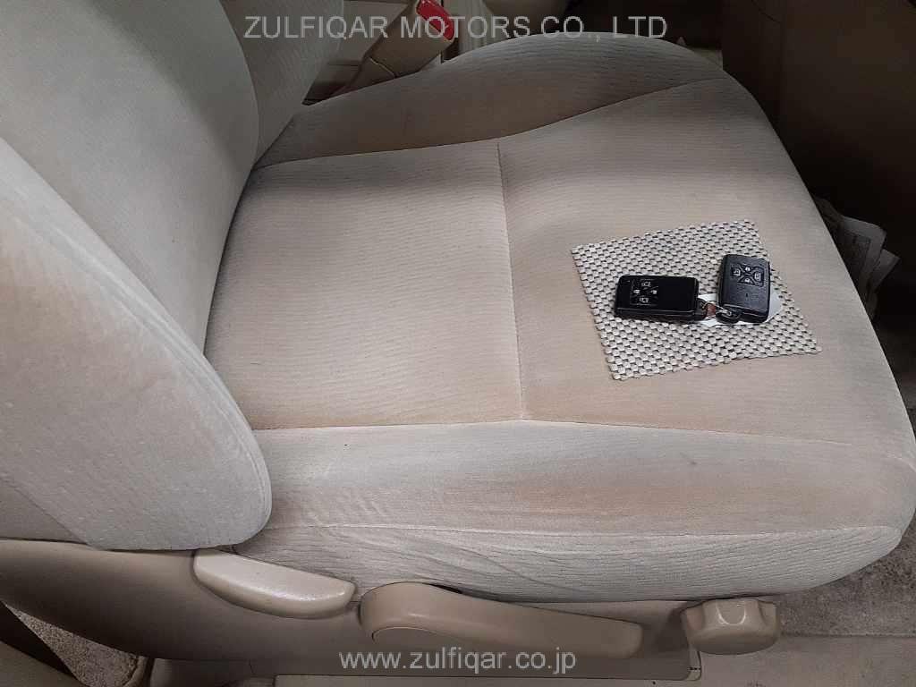 TOYOTA ALPHARD 2013 Image 8
