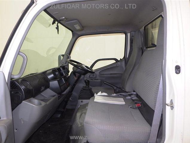 TOYOTA DYNA TRUCK 2013 Image 7