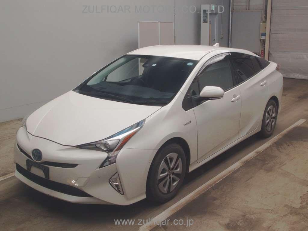 TOYOTA PRIUS 2018 Image 1