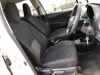 TOYOTA VITZ 2020 Image 8