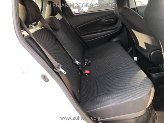 TOYOTA VITZ 2020 Image 9