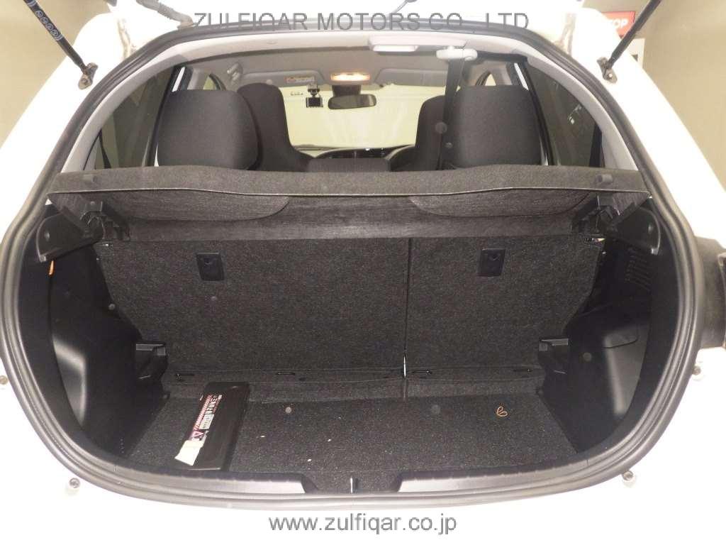 TOYOTA VITZ 2020 Image 8