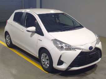 TOYOTA VITZ 2020 Image 3