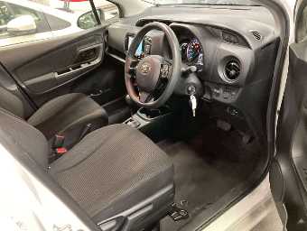 TOYOTA VITZ 2020 Image 5